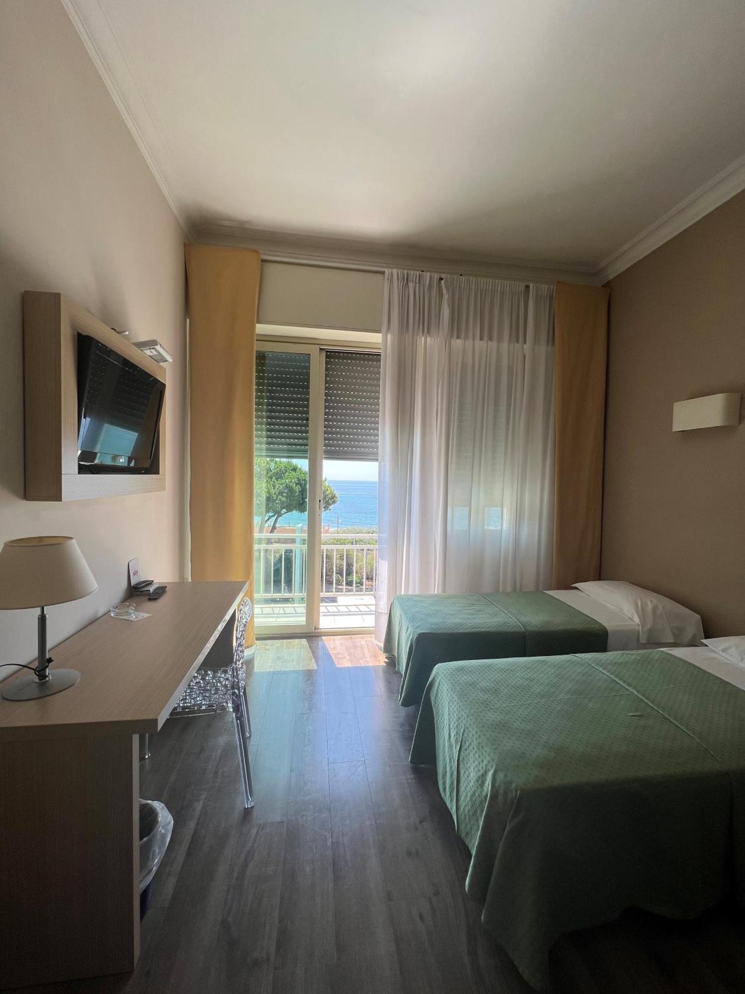 סנרמו Hotel Napoleon מראה חיצוני תמונה
