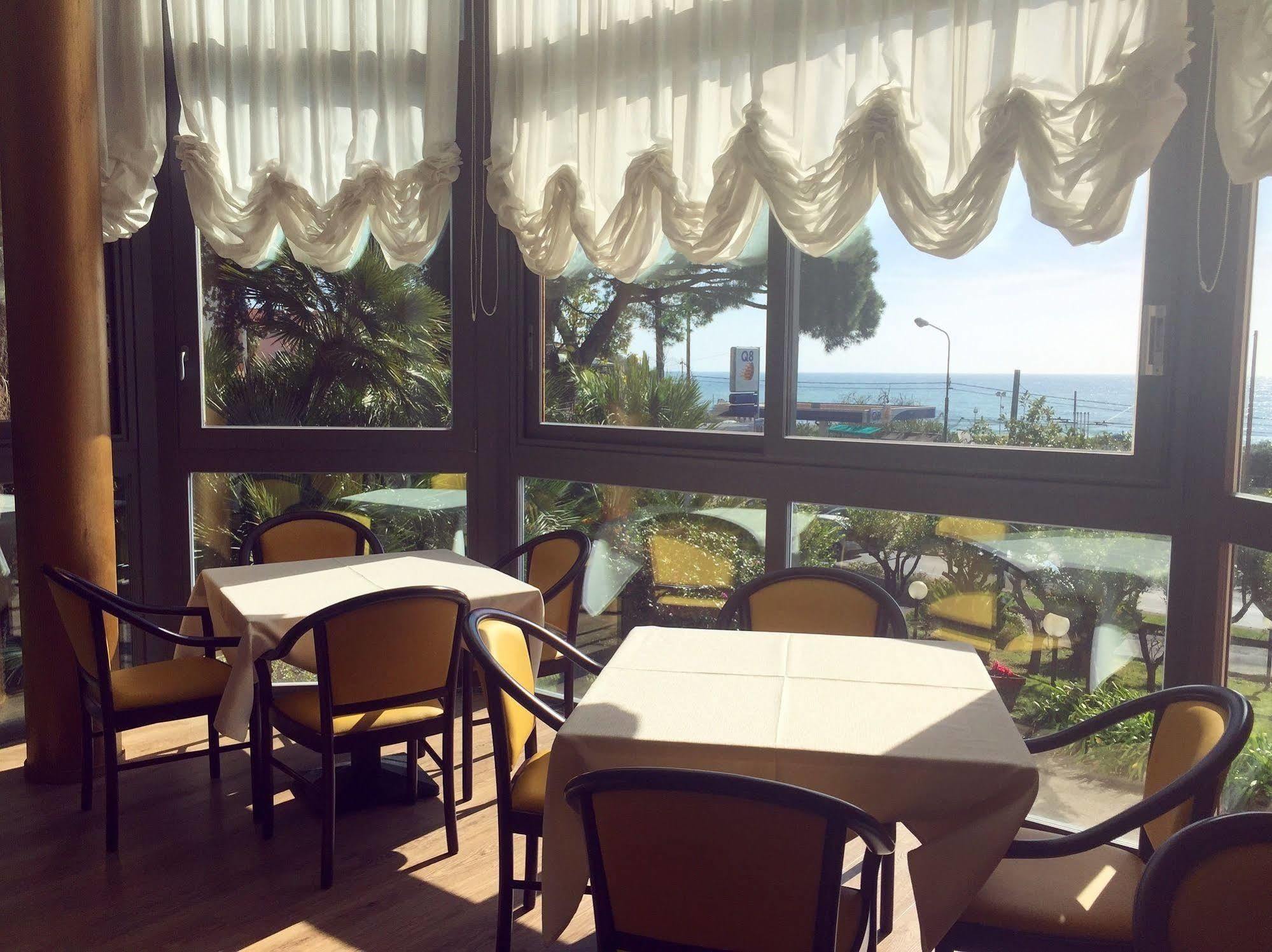 סנרמו Hotel Napoleon מראה חיצוני תמונה